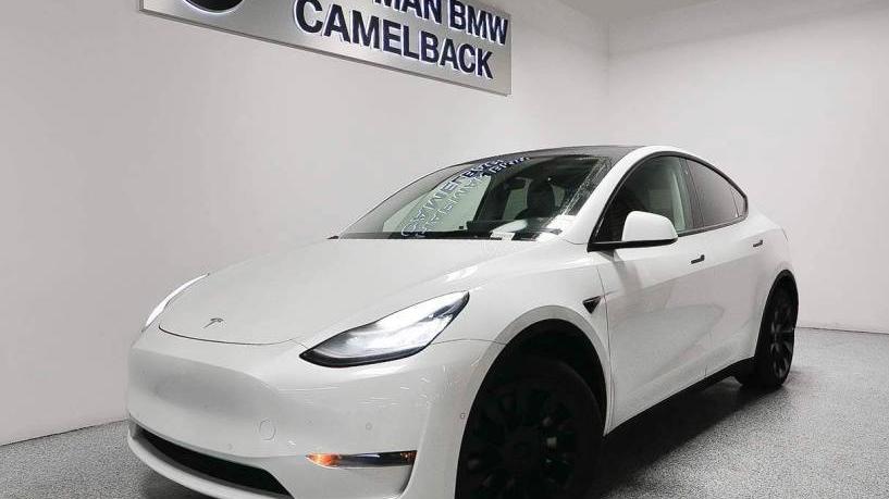 TESLA MODEL Y 2021 5YJYGDEE0MF065741 image